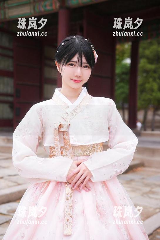 sally dorasnow多啦雪带你看甘雨旗袍全集：每一张都像严冬中的一缕春风！